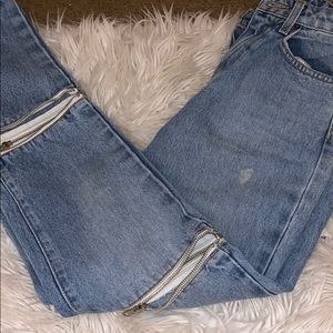 RAREEE SOLD OUT CARMAR ZIPPER JEANS